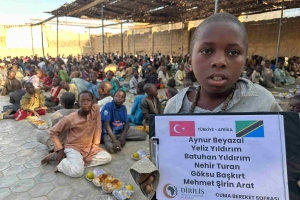 Her Cuma Bereket Sofrası Kuruyoruz