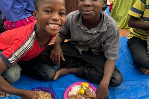Ramazan'da Binlerce İhtiyaç Sahibine İftar Sofrası Kurduk!