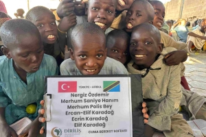 Her Cuma Bereket Sofrası Kuruyoruz