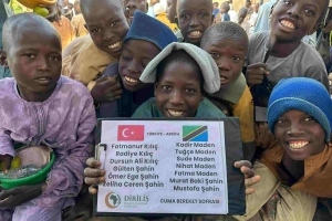 Her Cuma Bereket Sofrası Kuruyoruz