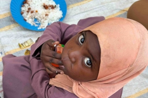 Her Cuma Bereket Sofrası Kuruyoruz