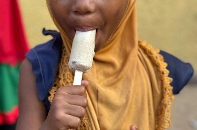 Afrika’daki Kardeşlerimize Çikolata ve Dondurma İkramlarımız Devam Ediyor