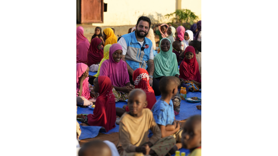 Yemek Dağıtımı ve Kurban Eti Dağıtımı